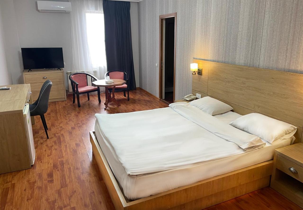 Primer Hotel เยเรวาน ภายนอก รูปภาพ