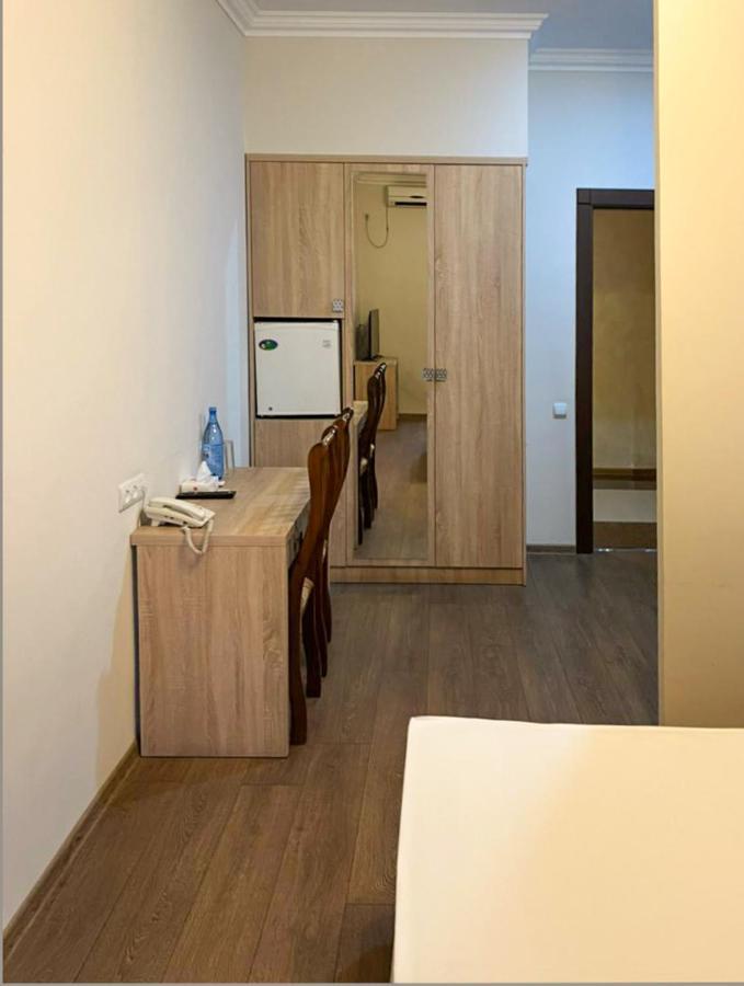 Primer Hotel เยเรวาน ภายนอก รูปภาพ
