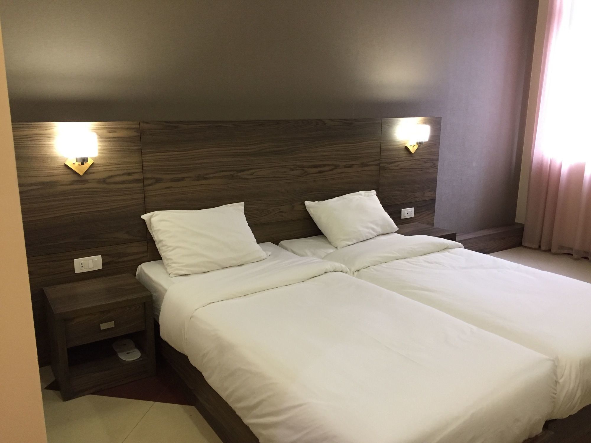 Primer Hotel เยเรวาน ภายนอก รูปภาพ