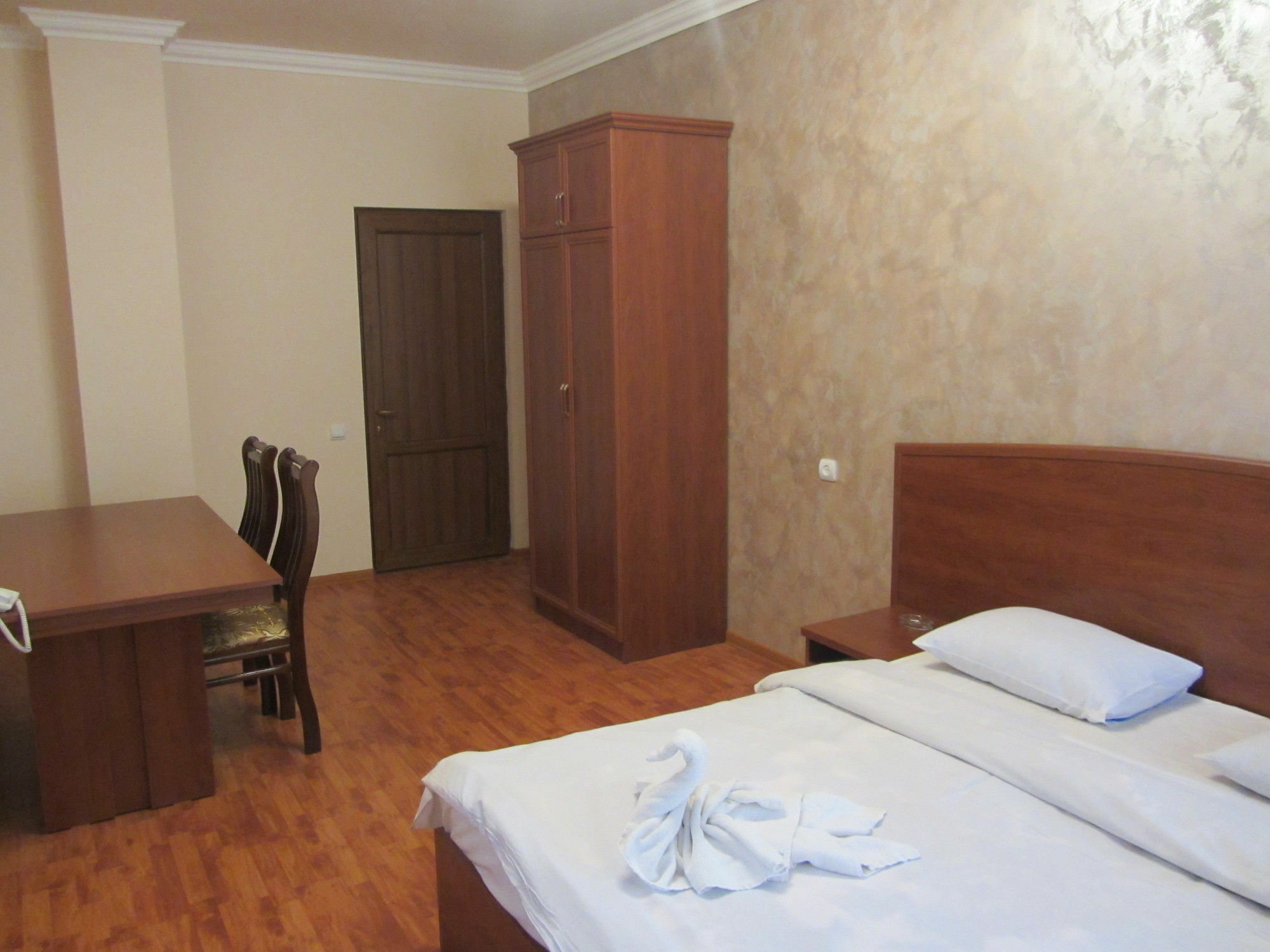 Primer Hotel เยเรวาน ภายนอก รูปภาพ